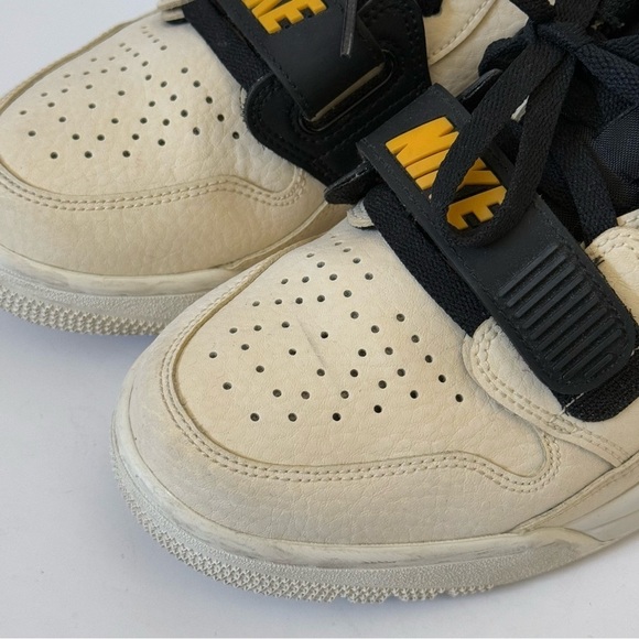 Nike Air Jordan Legacy Sneakers Low Pale CD7069-200 Unisex Cream Black SZ 8.5 - Picture 8 of 14